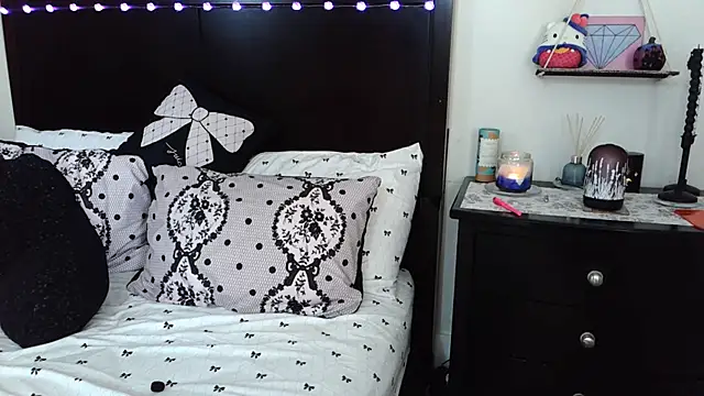 gothbaby3055 online show from 07-11-26, 10:21