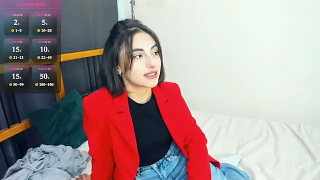 Snapshot of LunarLori chatting on 06-29-26, 07:59 LunarLori online show from 06-29-26, 07:59