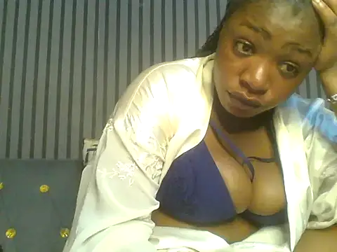 Snapshot of sweett_camillah chatting on 06-11-26, 12:32 sweett camillah online show from 06-11-26, 12:32