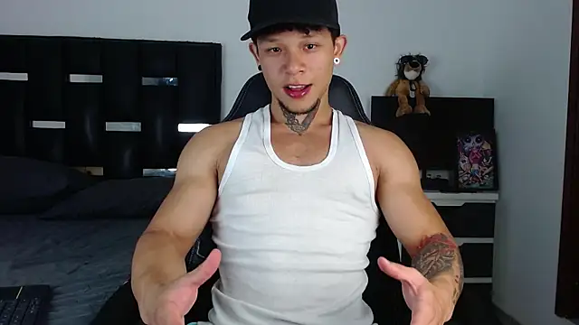 Snapshot of Erosscott_ chatting on 07-03-26, 03:24 Erosscott online show from 07-03-26, 03:24