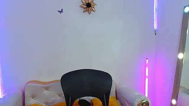 Snapshot of Jezaabel chatting on 06-16-26, 12:38 Jezaabel online show from 06-16-26, 12:38