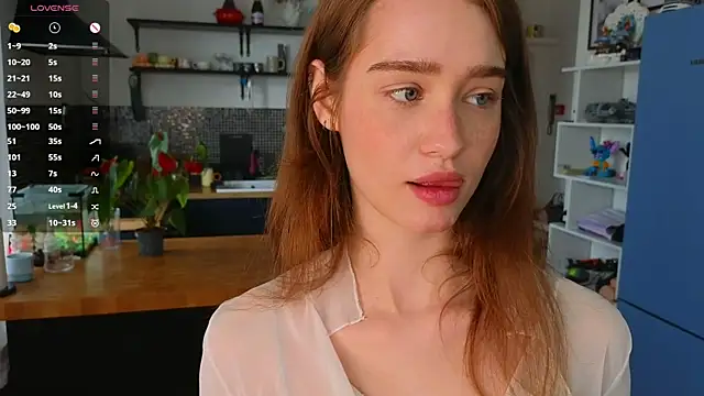 AliviaWithLove online show from 06-22-26, 08:33