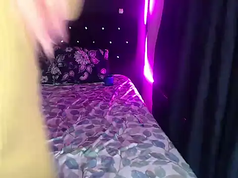 madame kitty online show from 06-30-26, 01:05