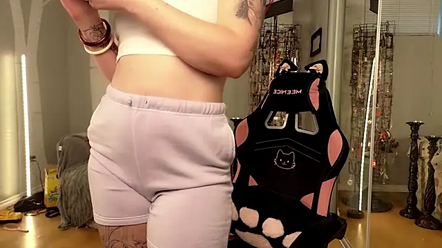 youngmilfBlossom online show from 07-09-26, 06:18