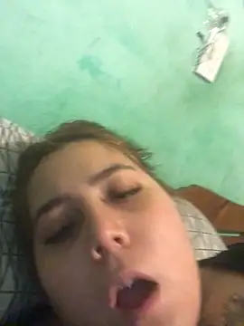 alexaparedes01 online show from 06-10-26, 12:34