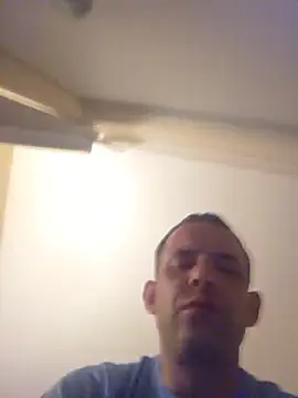SingingTrunks online show from 07-17-26, 11:57