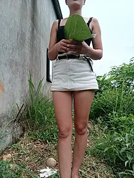 Snapshot of Sky-beo chatting on 06-15-26, 10:26 Sky-beo online show from 06-15-26, 10:26