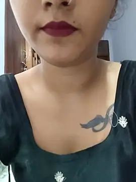 Miss-cutee online show from 06-12-26, 07:33