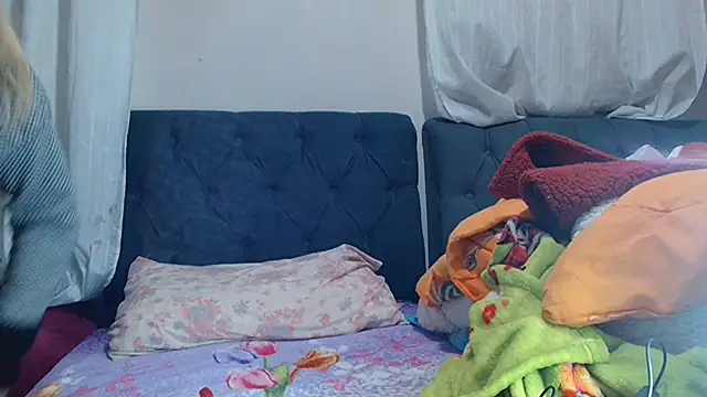 Alana sc online show from 06-25-26, 04:12