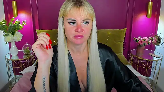 LilyDav online show from 07-09-26, 05:19