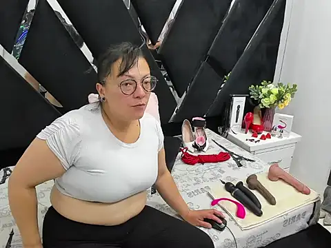 Susana Flame online show from 07-11-26, 02:56