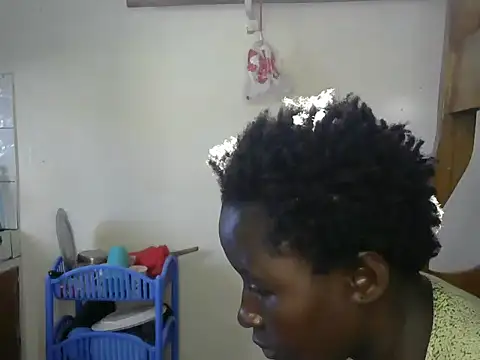 madam-Emma online show from 06-26-26, 01:17
