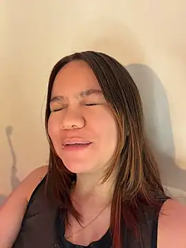 Emma Jonas online show from 07-16-26, 04:59