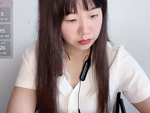 Snapshot of G-nuonuo chatting on 06-17-26, 01:27 G-nuonuo online show from 06-17-26, 01:27