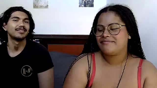 Snapshot of Lolacurly69 chatting on 08-03-26, 10:36 Lolacurly69 online show from 08-03-26, 10:36