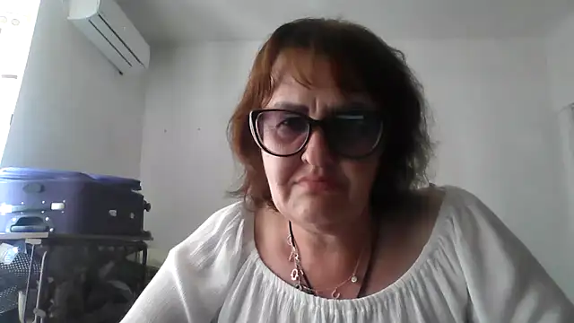 ErikaXShine online show from 06-21-26, 12:44