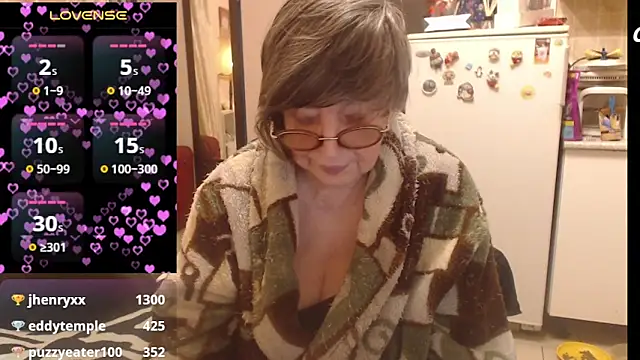 Sharon Amore online show from 03-26-26, 07:01