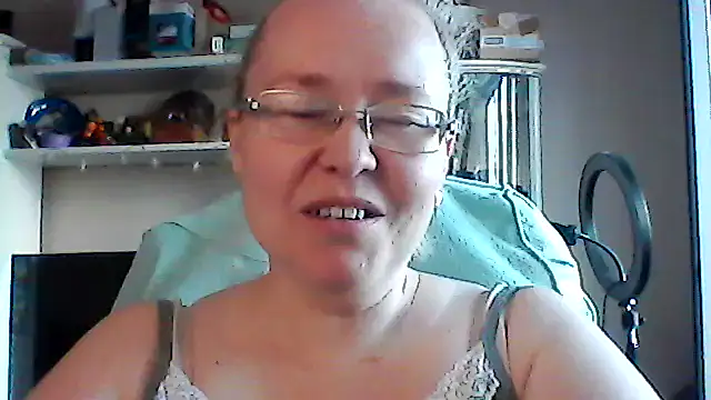 Viola27 online show from 06-21-26, 10:21