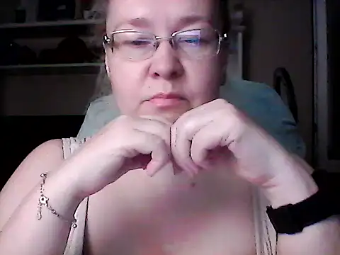 Viola27 online show from 06-24-26, 04:16