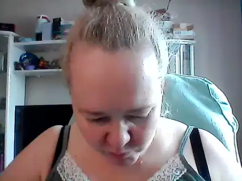 Viola27 online show from 06-12-26, 06:44