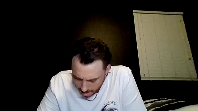 Snapshot of Mikecloudyhawk chatting on 07-01-26, 08:03 Mikecloudyhawk online show from 07-01-26, 08:03