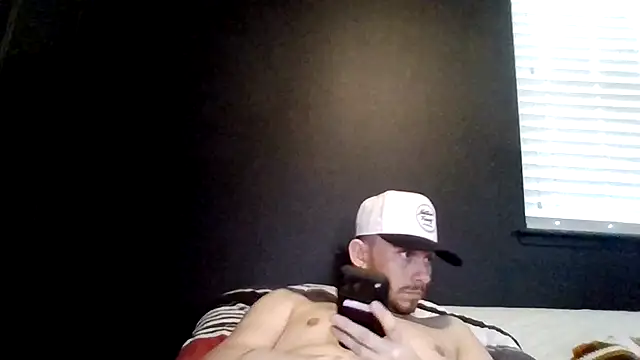Snapshot of Mikecloudyhawk chatting on 06-22-26, 03:31 Mikecloudyhawk online show from 06-22-26, 03:31