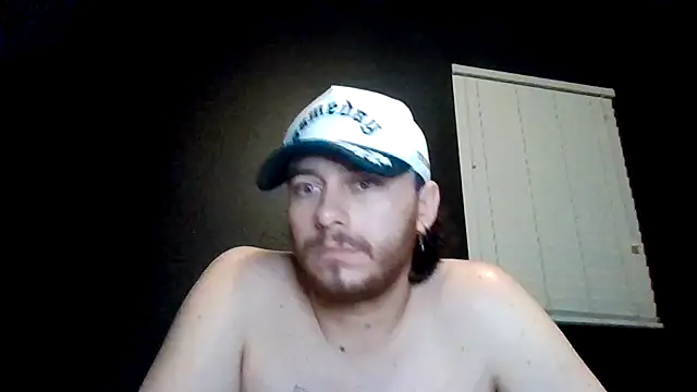 Snapshot of Mikecloudyhawk chatting on 07-18-26, 07:17 Mikecloudyhawk online show from 07-18-26, 07:17