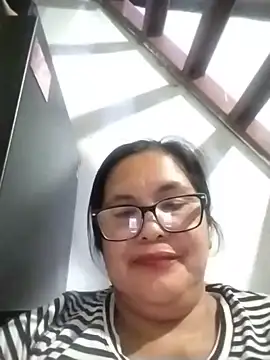 Snapshot of ClassyLady51 chatting on 06-07-26, 12:10 ClassyLady51 online show from 06-07-26, 12:10