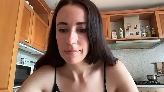 Flamingo Queen online show from 07-04-26, 05:36