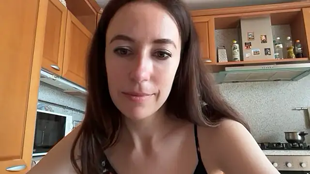Flamingo Queen online show from 06-26-26, 05:35
