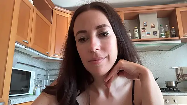 Flamingo Queen online show from 07-16-26, 06:10