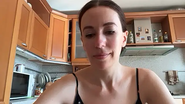 Flamingo Queen online show from 06-30-26, 06:02
