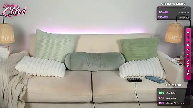 itschloelaurent online show from 06-18-26, 04:34