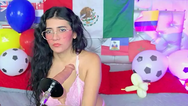 Scarlett  Moon online show from 06-26-26, 01:50