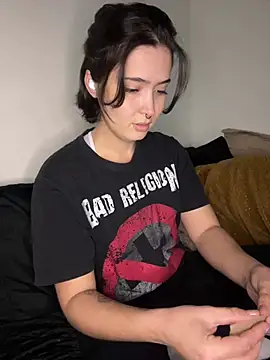 sweetchloe   online show from 06-23-26, 12:47