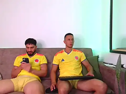 TheLatinBoyfriends online show from 06-22-26, 02:17