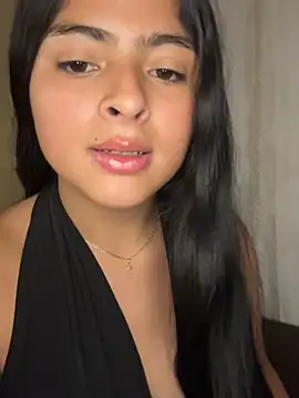 Snapshot of canelareina chatting on 06-28-26, 07:20 canelareina online show from 06-28-26, 07:20