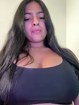 Snapshot of canelareina chatting on 06-17-26, 08:19 canelareina online show from 06-17-26, 08:19