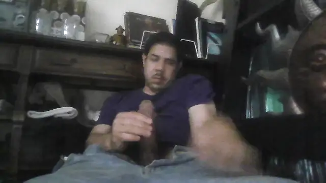 Snapshot of toosexy4myshirt chatting on 07-01-26, 11:38 toosexy4myshirt online show from 07-01-26, 11:38