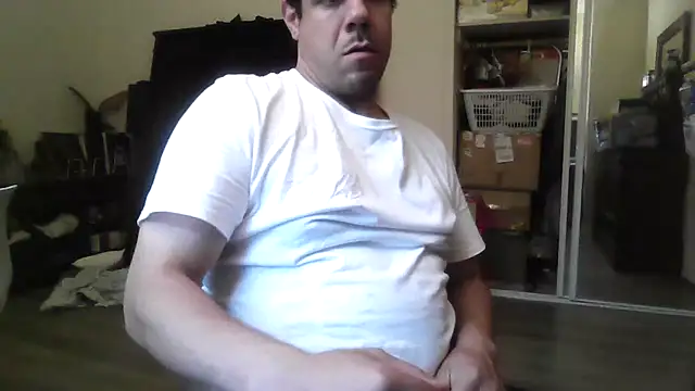 Snapshot of toosexy4myshirt chatting on 07-05-26, 11:22 toosexy4myshirt online show from 07-05-26, 11:22