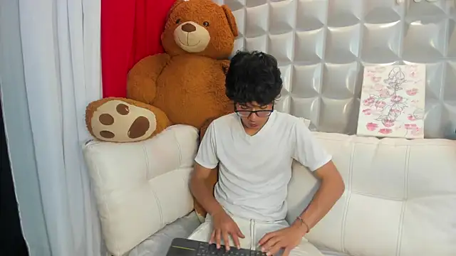 maximo 2019 online show from 07-15-26, 01:45