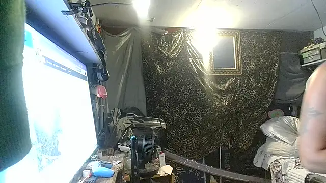 CrowdedAmbrosia8 online show from 08-07-26, 05:13