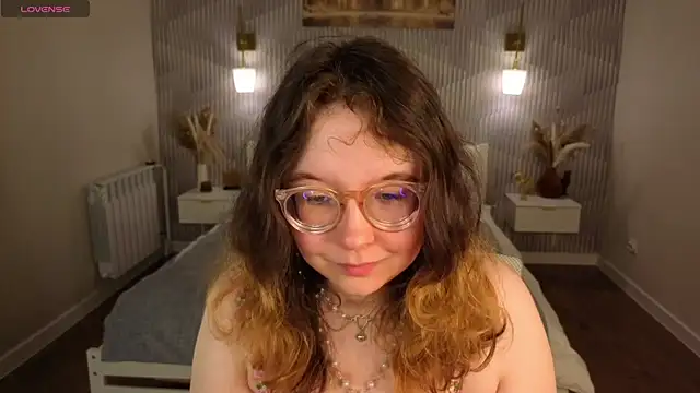 Aleks-casterrr online show from 06-12-26, 05:21