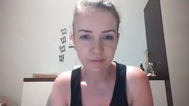 Snapshot of JenniferAlone chatting on 06-21-26, 08:36 JenniferAlone online show from 06-21-26, 08:36