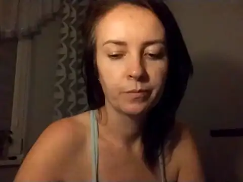 Snapshot of JenniferAlone chatting on 07-14-26, 08:15 JenniferAlone online show from 07-14-26, 08:15