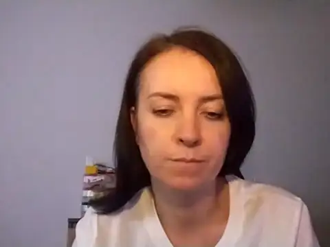 Snapshot of JenniferAlone chatting on 07-06-26, 09:06 JenniferAlone online show from 07-06-26, 09:06
