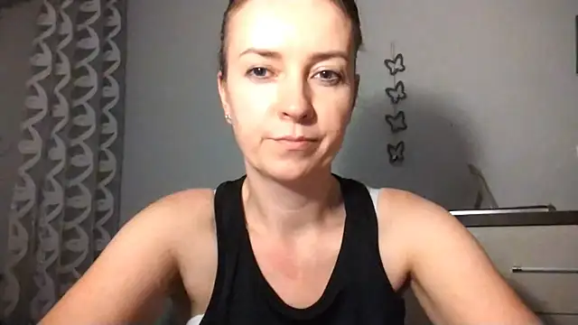 Snapshot of JenniferAlone chatting on 07-19-26, 08:16 JenniferAlone online show from 07-19-26, 08:16