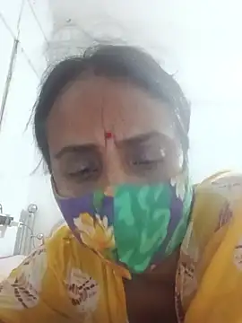 Snapshot of Simi-hot-boudi chatting on 06-30-26, 06:41 Simi-hot-boudi online show from 06-30-26, 06:41
