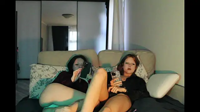 Catherine19Hunt online show from 06-19-26, 06:36