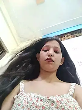 Snapshot of Queen_Rosyy chatting on 06-19-26, 06:08 Queen Rosyy online show from 06-19-26, 06:08